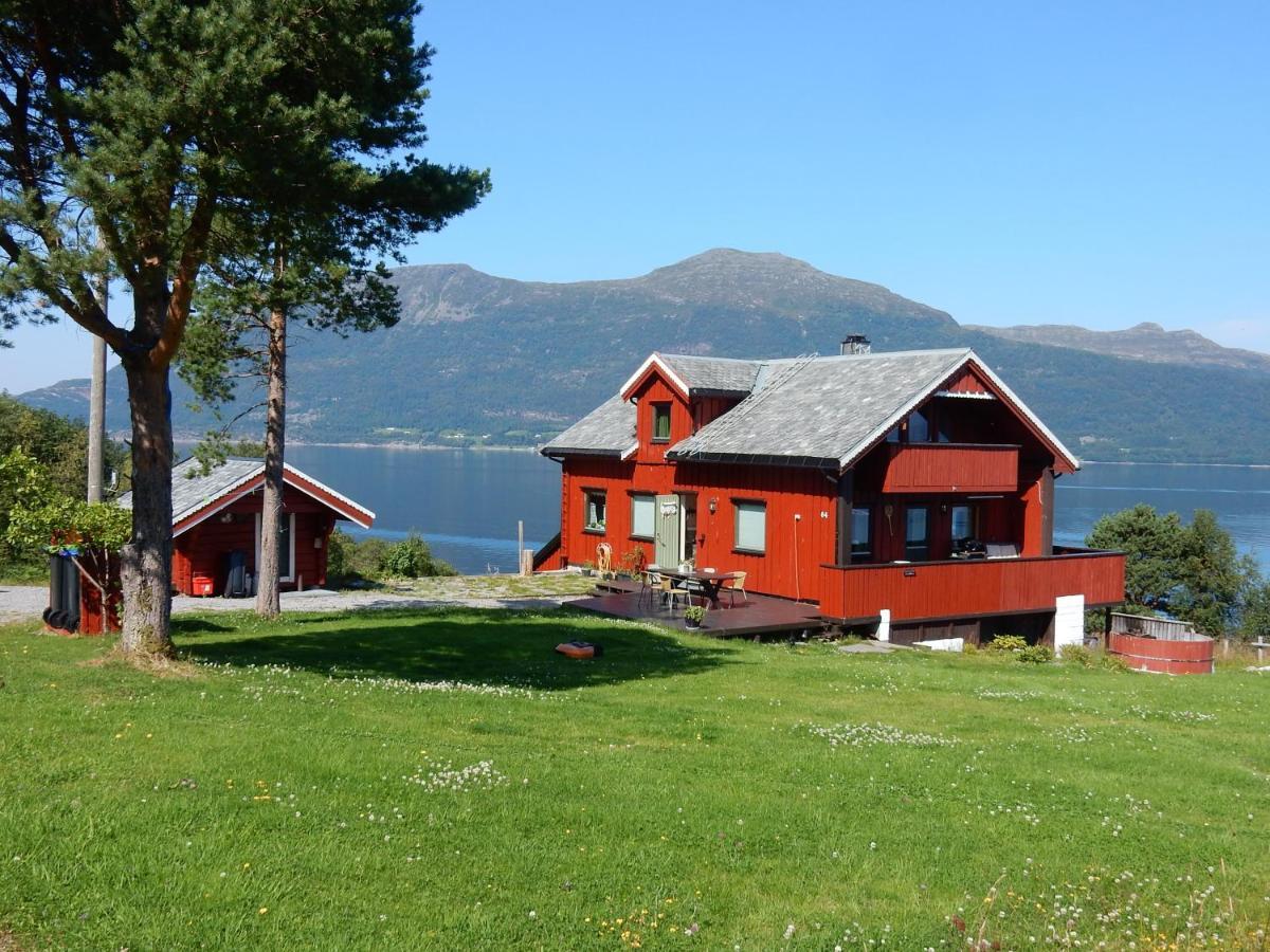 Rekdal Villa Vestnes Exterior photo